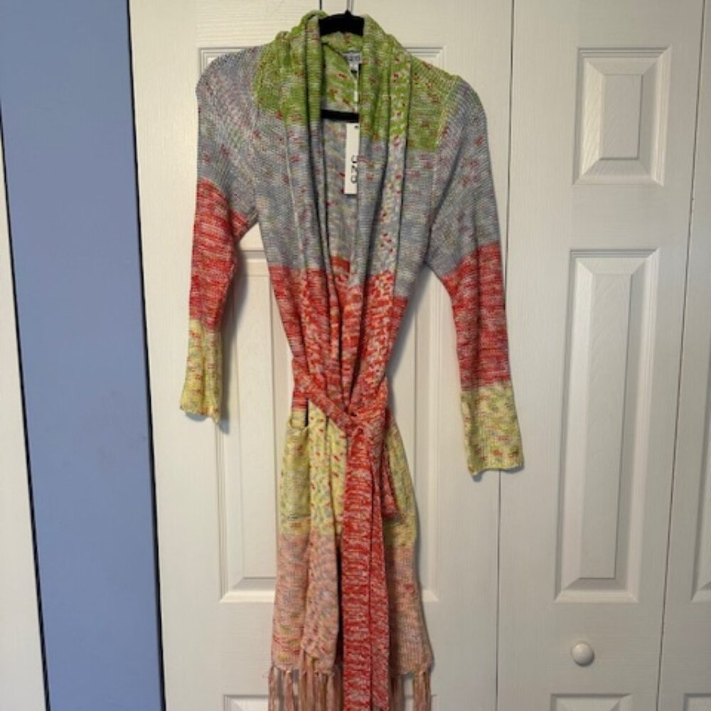 525 Colorful wrap sweater